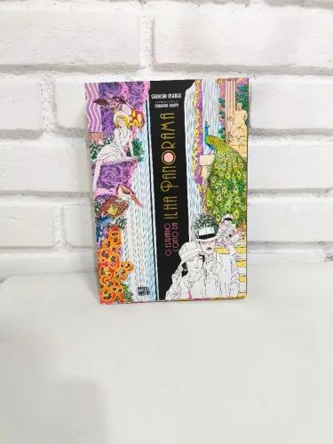 HQ Mangá O Estranho Conto da Ilha Panorama Livro Colecionador