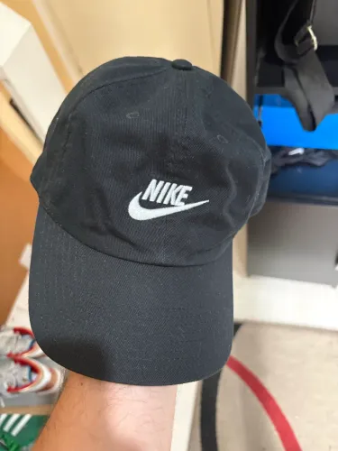 Boné preto (ORIGINAL NIKE)