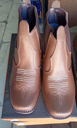 Bota Souza CHOCOLATE solado Látex