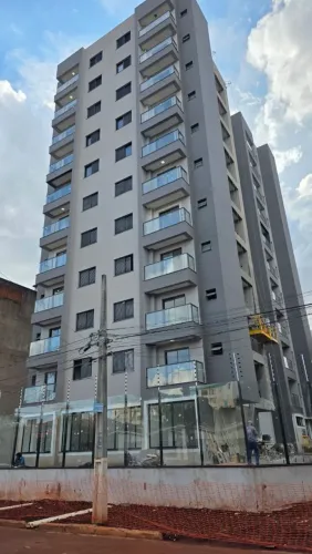 Vendo direitos de apto top novo, 1 suite + 2 q, sendo entregue este mês, em Maringá!!!