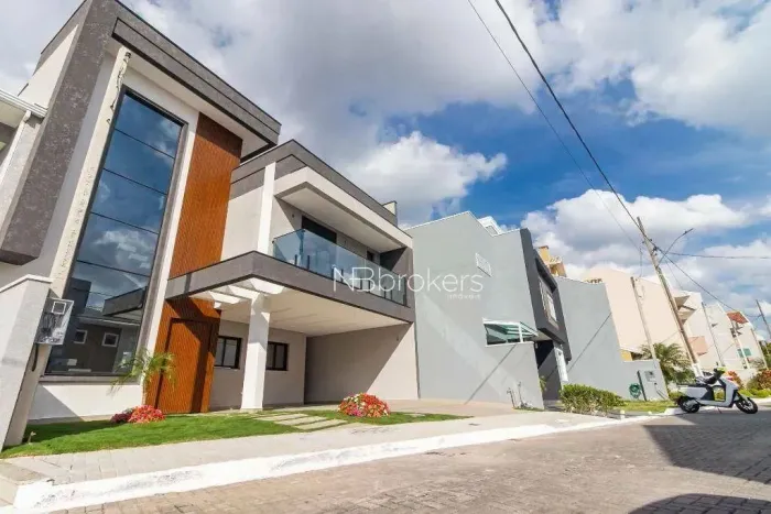 Sobrado Tripléx Uberaba Condominio