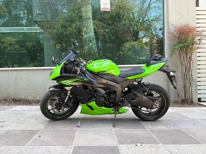 Kawasaki ZX6R 2011 2º dono