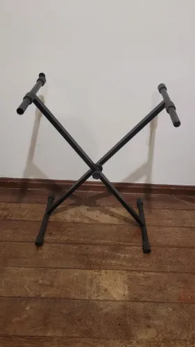 Suporte para Teclado ajustável em X