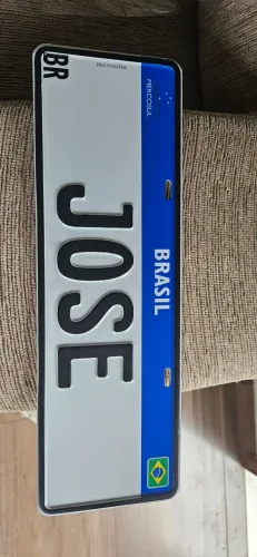 Placa Mercosul com nome jose