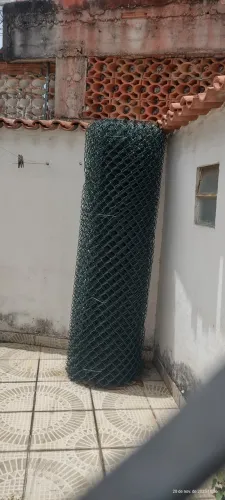 25MTS DE TELA FIO 12 (2,76MM) MALHA 50MM LOSANGULAR GALV. REVESTIDA EM PVC