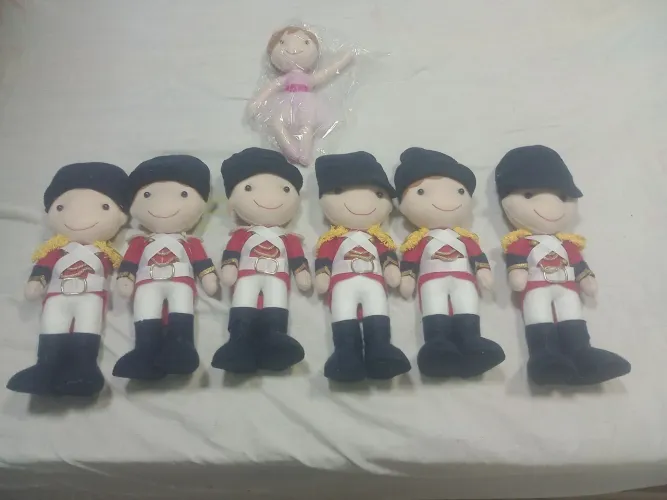Soldadinhos de Pelúcia e Bailarina