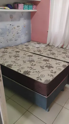 2 camas de solteiro por 600