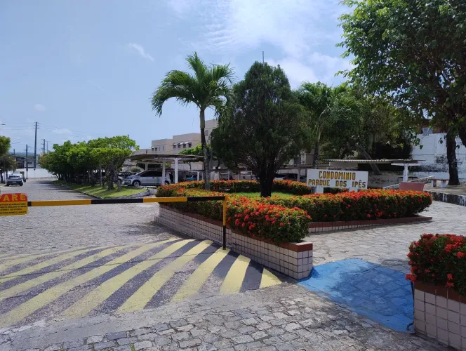 OPORTUNIDADE!!! Vendo Apartamento térreo com 02 quartos no Bairro dos Ipês