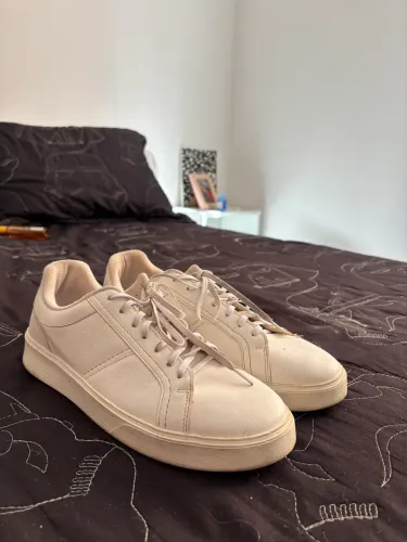 Tenis zara tamanho 43 white