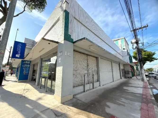 Alugo Loja Comercial de Esquina reformada no Centro de Vila Velha com 290m² - R$ 19.000,00