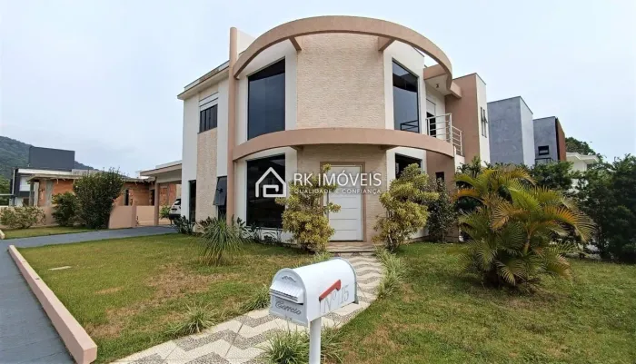 CONDOMÍNIO ALTO DOS INGLESES - Linda casa com 4 quartos, sendo 3 suíte - Condomínio Alto P
