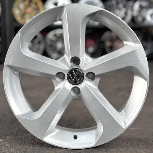rodas Volkswagen GTI brooklyn aro 17