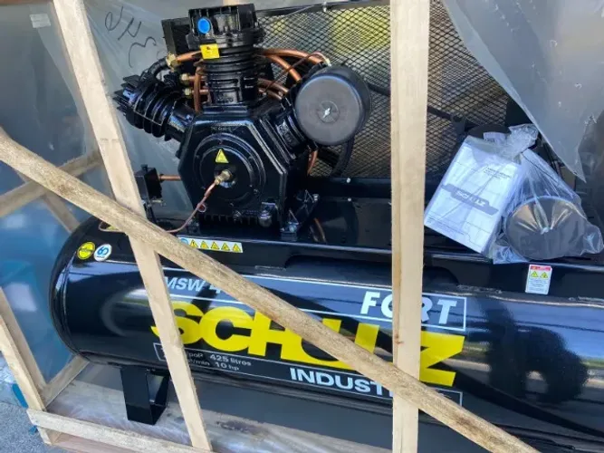 Compressor de Ar Fort Msw 40 Pés com 425l - 10hp 380v - - Schulz