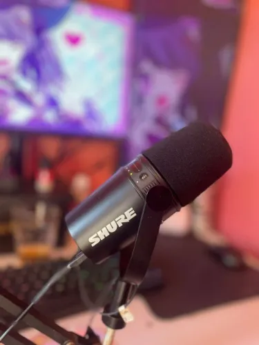 Microfone para Podcast Shure MV7, Preto