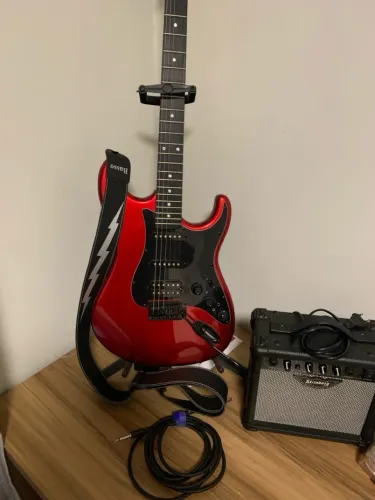 Kit Guitarra Tagima SixSmart + Amplificador + Acessórios