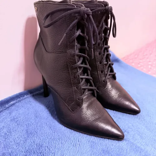Bota Preta Cano Curto Dumond N 35
