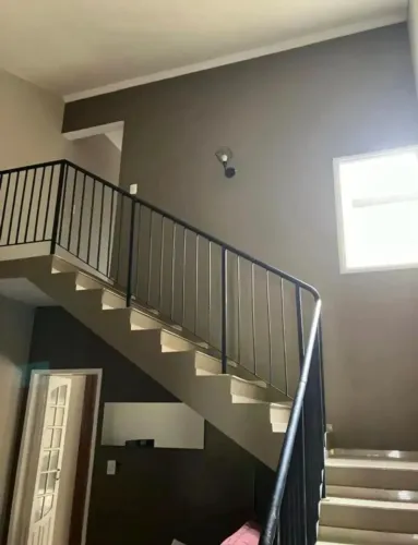 Sobrado para venda tem 120 metros quadrados com 3 quartos