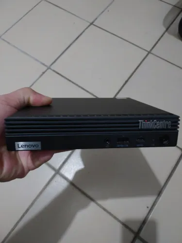 Mini PC Lenovo ThinkCentre M75q Gen 2 Ryzen 3 Pro, 8GB, SSD NVMe 256GB