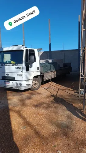 Frete caminhão 3/4 e toco carroceria aberta 