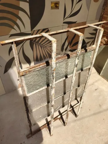 Vitro com grade de proteção embutida 70x100cm