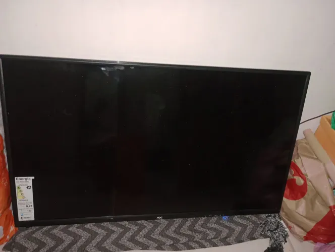 TV AOC 40 POLEGADAS. não é smart, aceito trocas!!