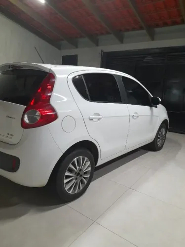 Fiat Palio Essence 1.6 Flex 16V 5P 2013