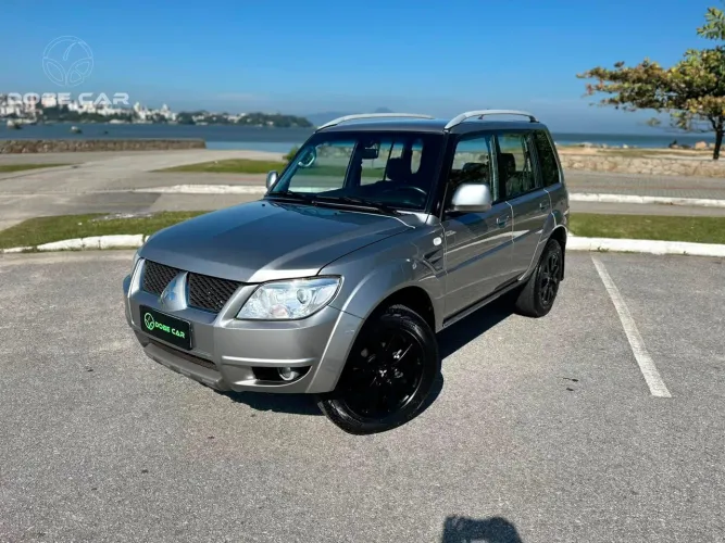 Mitsubishi Pajero TR4 2.0 Flex 16V 4X2 Aut. 2014