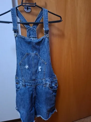 Jardineira jeans