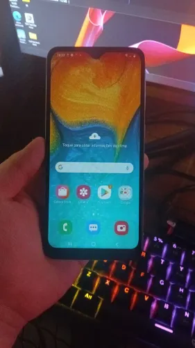 Celular samsung A30 64gbs todo perfeito + carregador