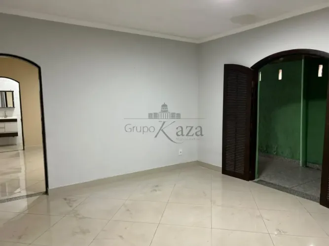 Casa - Residencial União - 2 Dormitórios - 100m².
