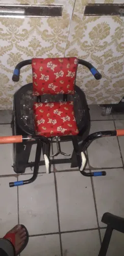 Cadeirinha infantil para passeio 