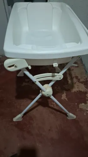 Banheira com suporte