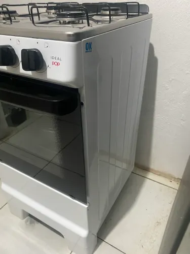 Fogão de quatro bocas Esmaltec