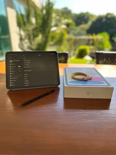 Ipad 10 impecável + capa original Apple + Apple pencil