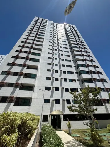 Apartamento no Antares reformado 3/4, sendo 01 suíte, banheiro social, móveis planejados!