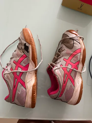 Tênis de vôlei feminino asics