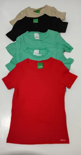 CAMISETA MALWEE ALGODÃO INFANTIL TAMANHO 6 VESTE. 2 A 3. ANOS. R$ 12,00 CADA.
