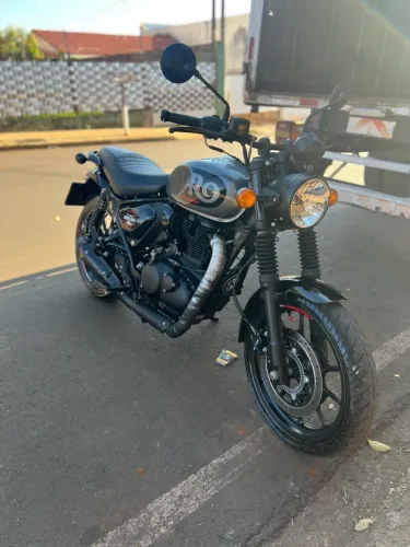 Vendo ROYAL 2025
