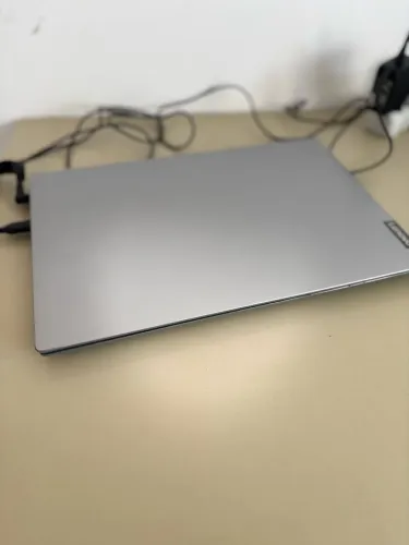 Notebook Lenovo IdeaPad S145 core i5 + NVIDIA (8GB DE RAM/ SSD 256GB +HD 1TB)