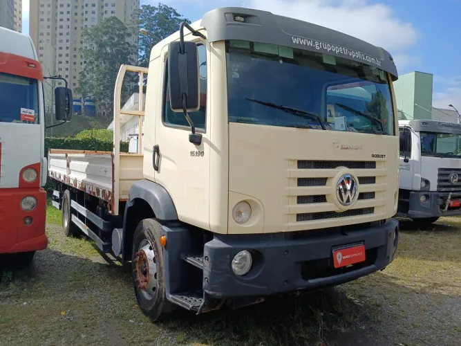 Volkswagen 15.190 E Constellation 2p (diesel)(E5) 2018/2019 Vamos Seminovos Jacu Pêssego
