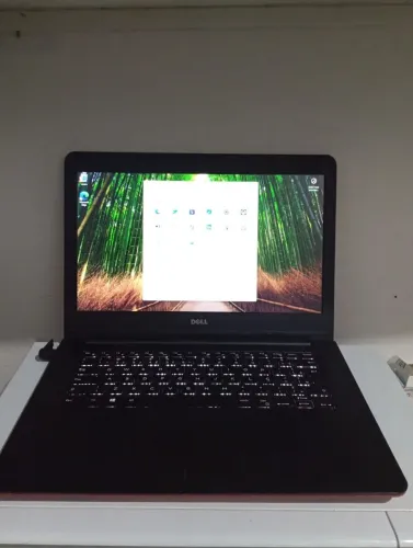 Notebook Dell Core i7/Placa de vídeo Dedicada Radeon/8GB de RAM /SSD de 256GB/Windows 11 !