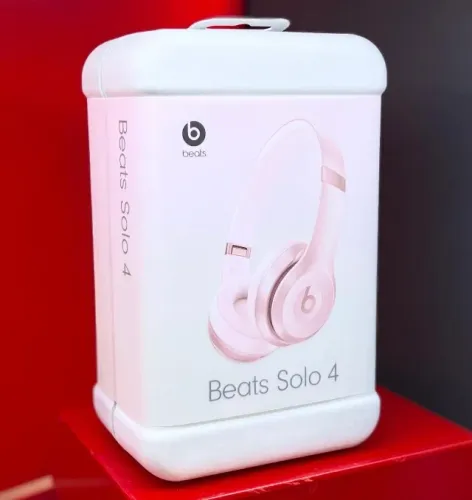 Beats Solo 4 - Rosa Metálico - MDWJ4LL/A - Produto Lacrado com Garantia.