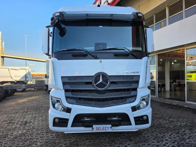 MERCEDES-BENZ ACTROS 2651 6X4.