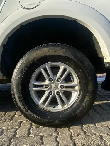 Mitsubishi L200 Triton HPE 3.2 CD TB Int.diesel AUT 2014