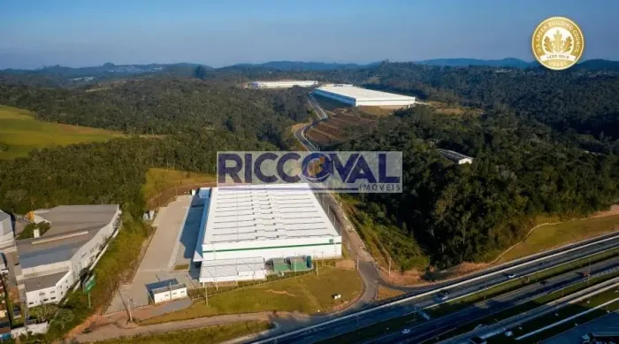 Locação de Galpão em Itaquaciara - 7474m² por R$200.858