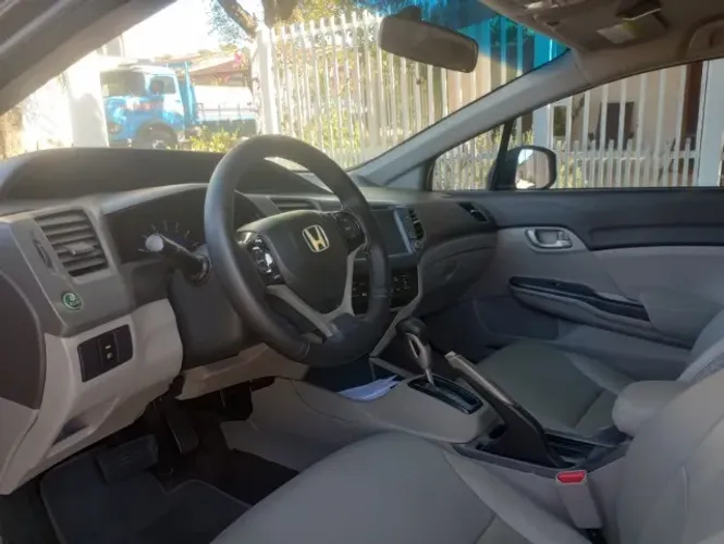 Honda Civic Sedan LXS 1.8/1.8 Flex 16V Aut. 4P 2014
