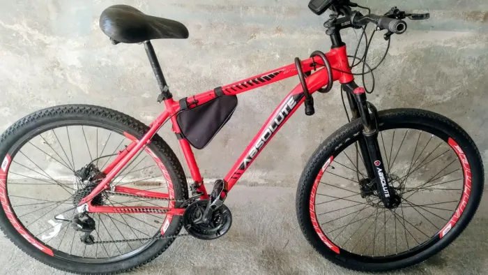 Bike Absolute MTB/ Aro 29/ em alumínio 