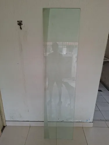 Vidro Temperado p/ Tampo de Mesa ou Prateleira - 180x45cm