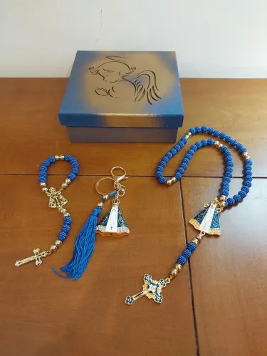 KIT RELIGIOSO TERÇOS DE LUXO MAIS CAIXA PERSONALIZADA AZUL