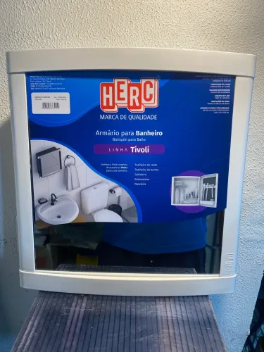 Armário para banheiro c/espelho Herc Branco e cinza - Novo a pronta entrega